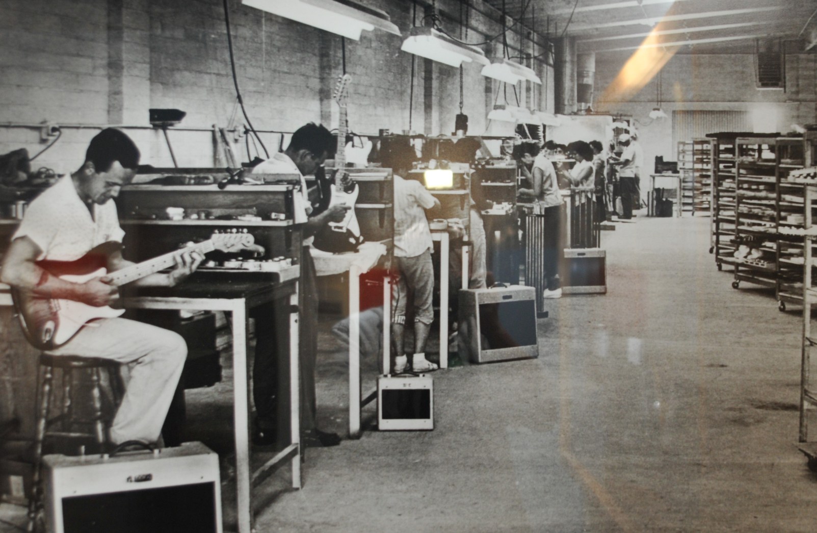 The CBS Transition in Vintage Fender Guitars: a Cliff, or a Staircase?