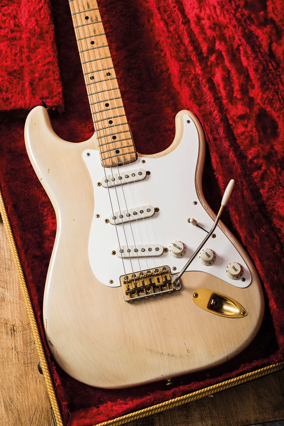 1957 Fender Stratocaster Mary Kaye in Blonde with gold hardware